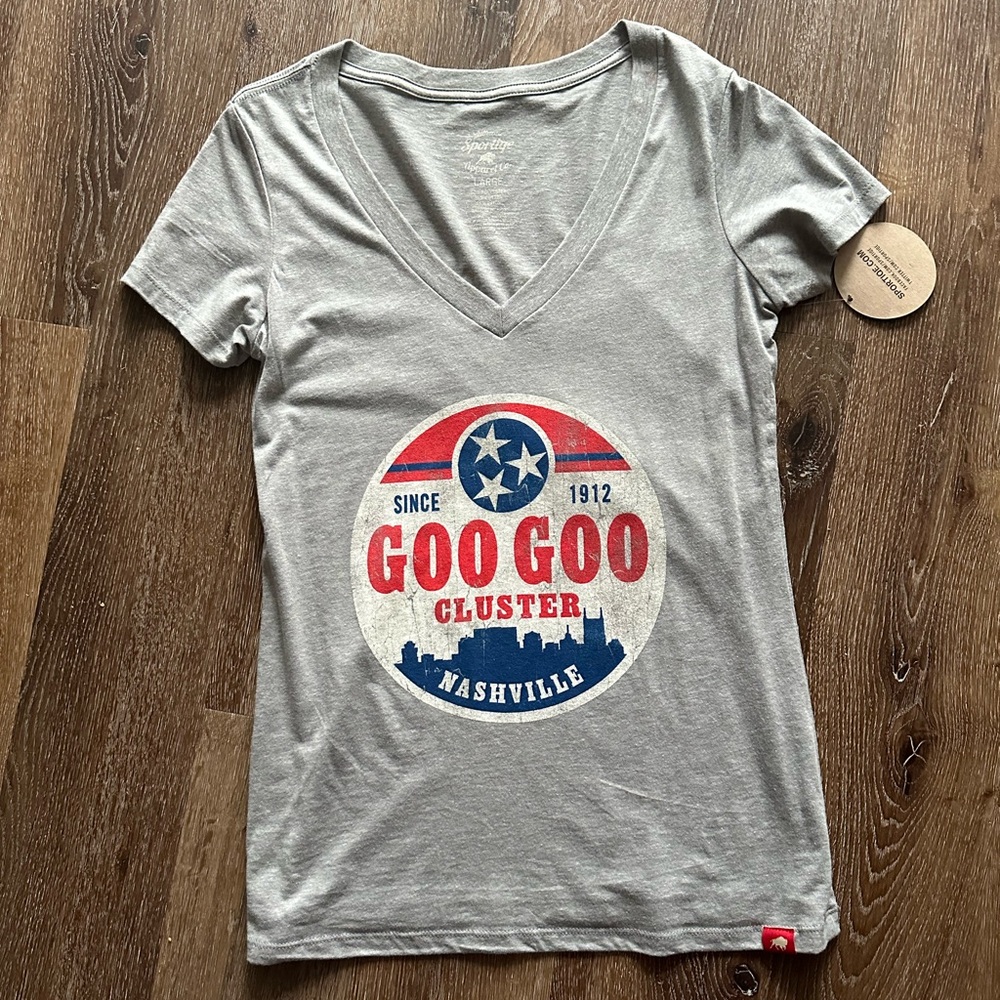 New! V-neck goo goo cluster tee. Large.